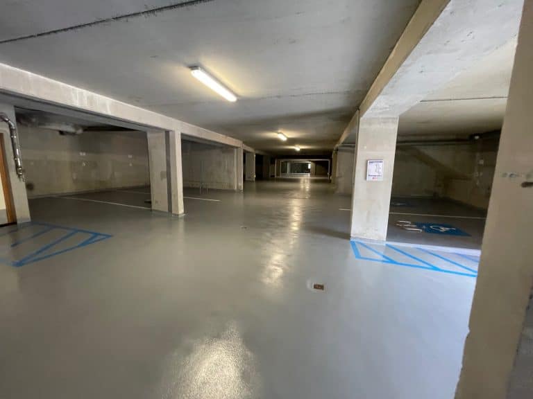 Résine antidérapante parking sous terrain